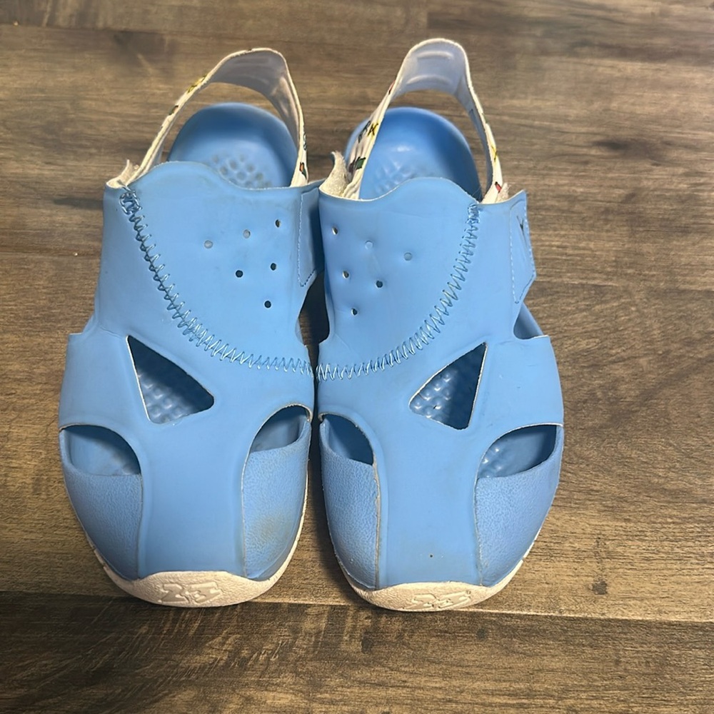 Jordan unisex sandals size 11c